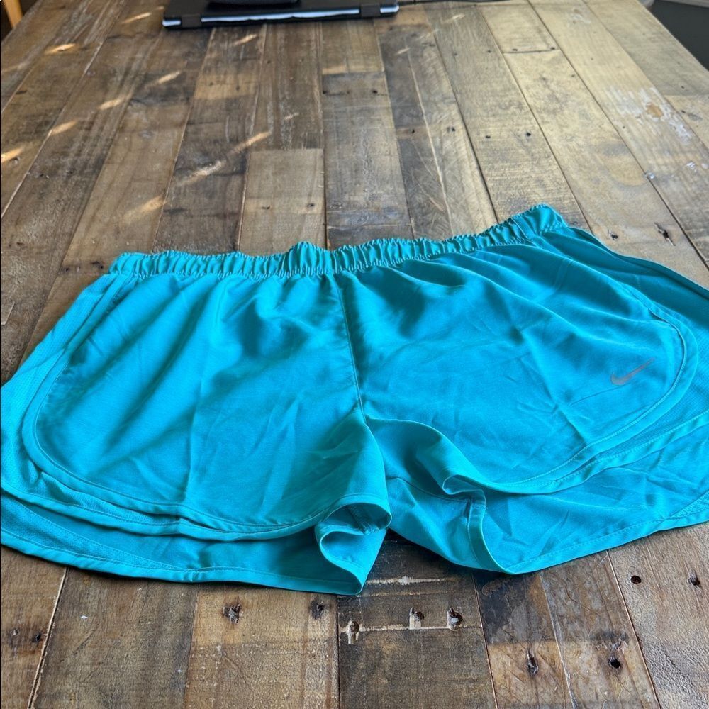 NIKE NWT RUNNING Women's Teal Athletic Shorts SIZE L
